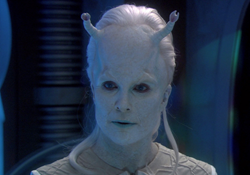 Commodore Sythi sh'Ijhossaa